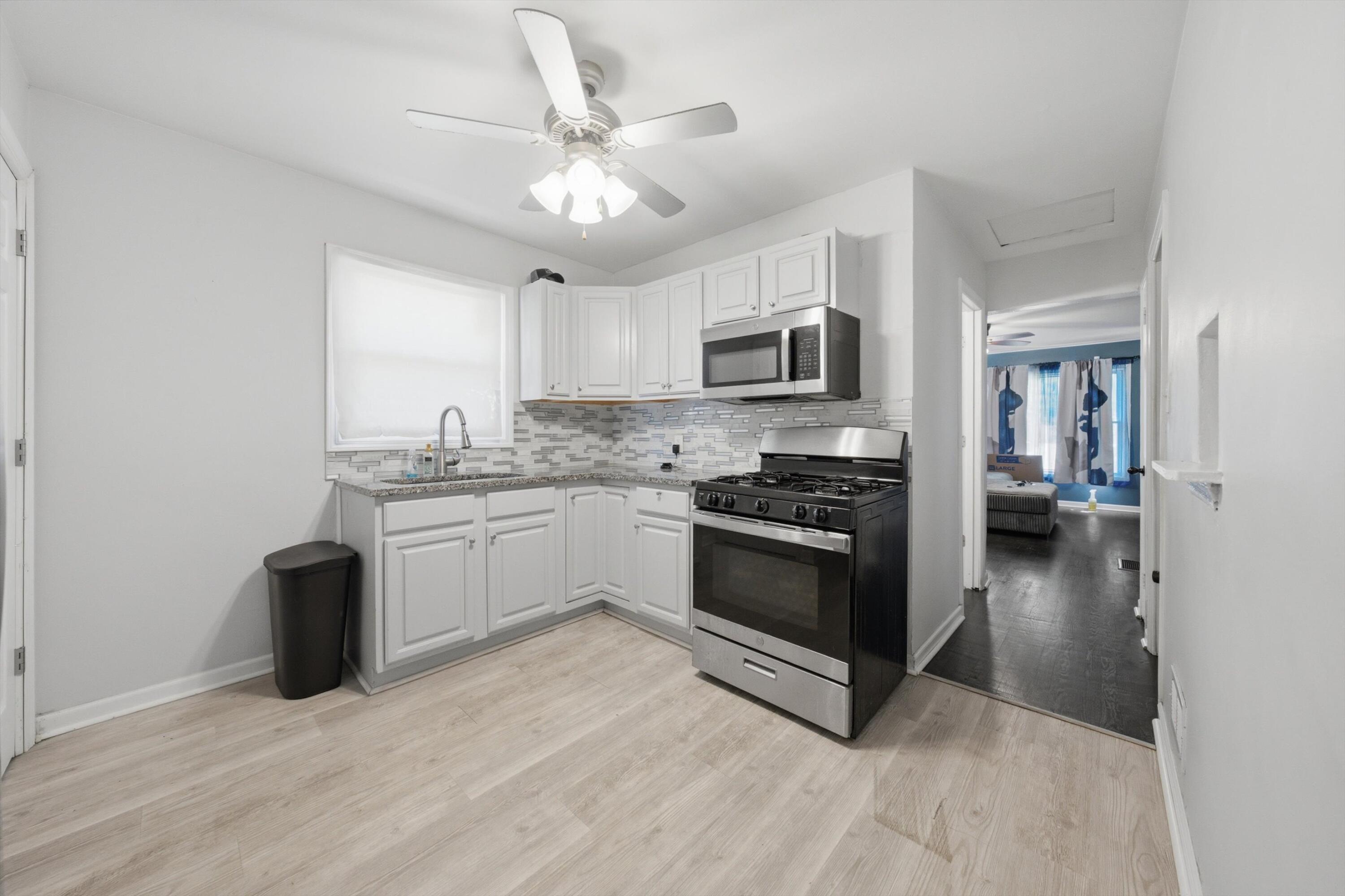 4152 Pierce Street Gary, IN 46408 - Photo 6 of 19 3000x2000