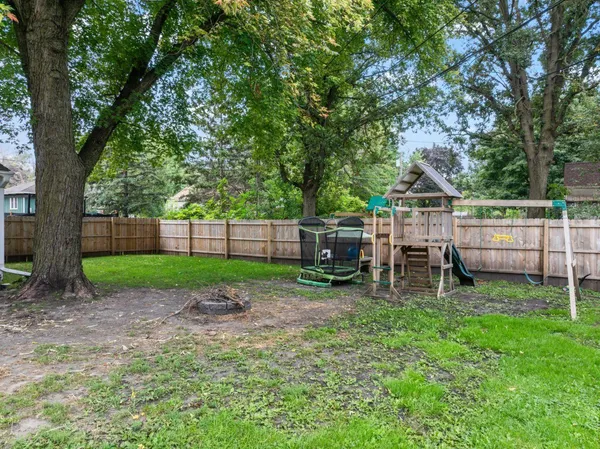 $215,000 | 1212 South Grove Avenue, Owatonna, MN 55060