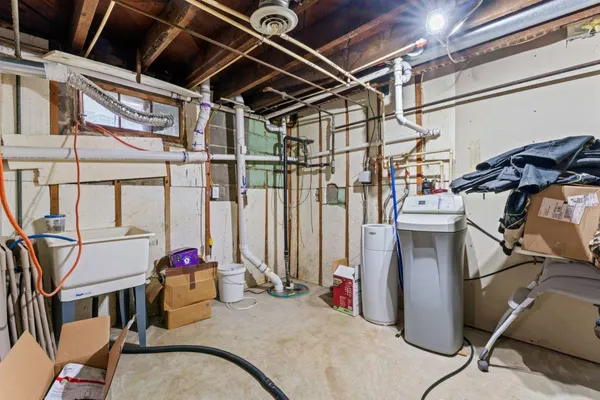 $215,000 | 1212 South Grove Avenue, Owatonna, MN 55060