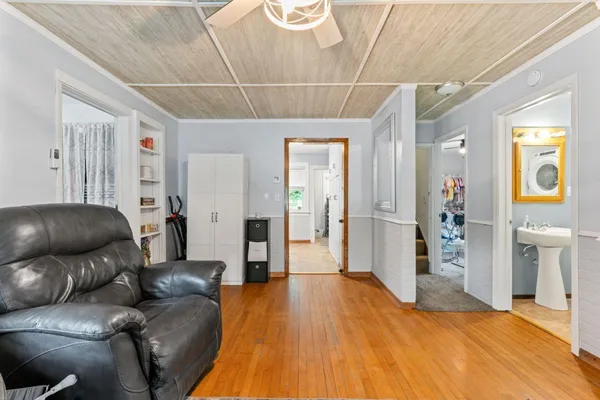 $215,000 | 1212 South Grove Avenue, Owatonna, MN 55060