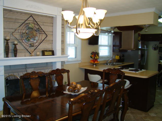 4411 Lambert Road Louisville, KY 40219 - Photo 11 of 54 DSC06236.JPG