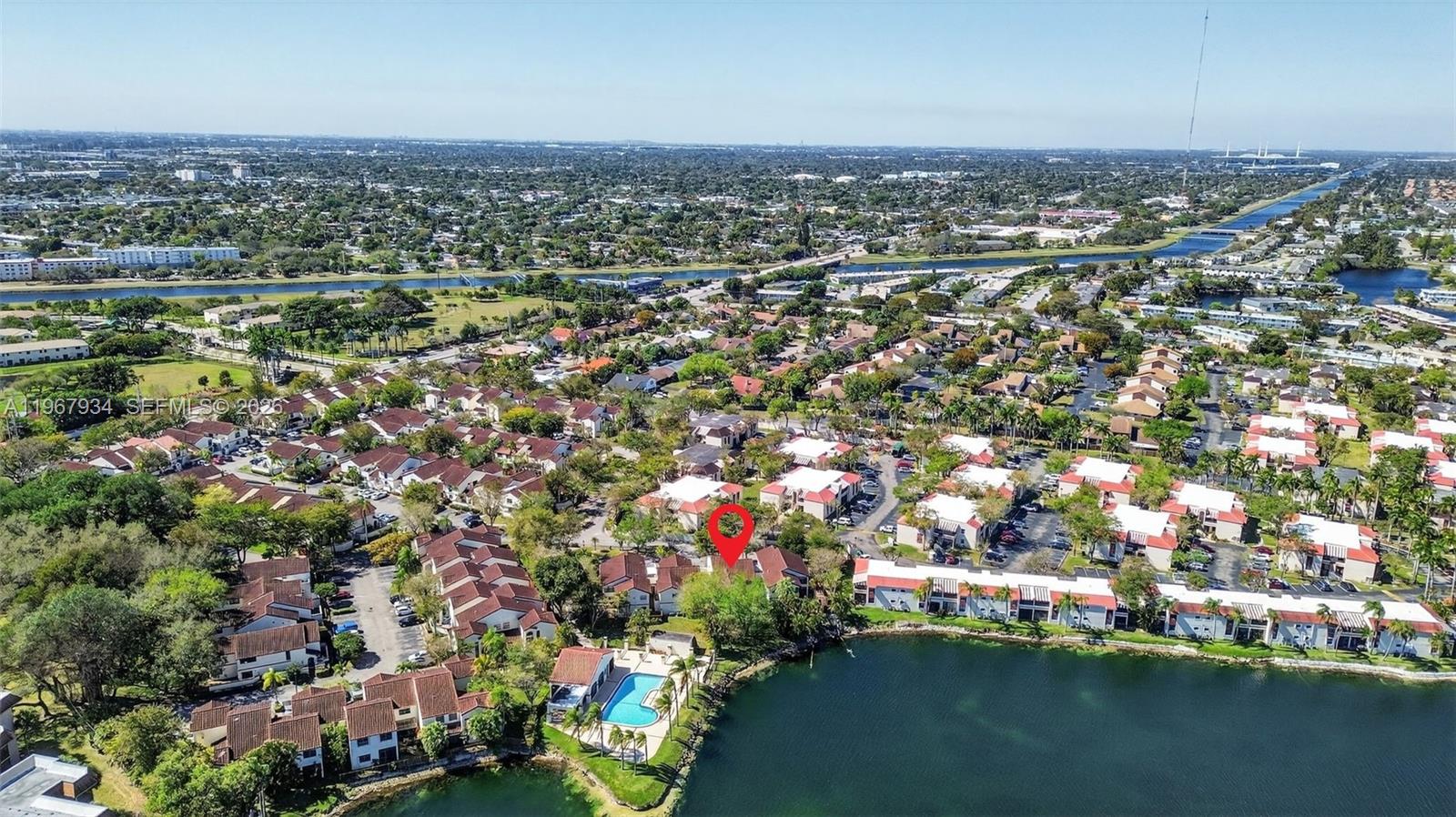 347 Ives Dairy Road, Unit E34704 Miami, FL 33179 - Photo 33 of 35