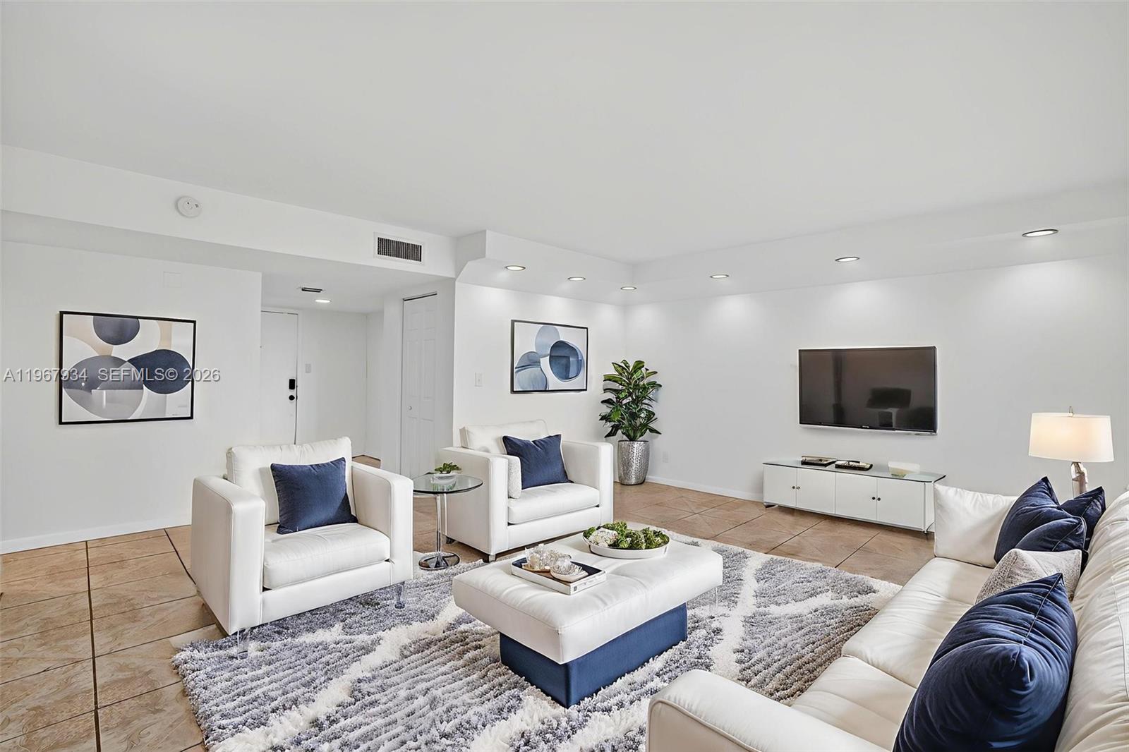 347 Ives Dairy Road, Unit E34704 Miami, FL 33179 - Photo 6 of 35