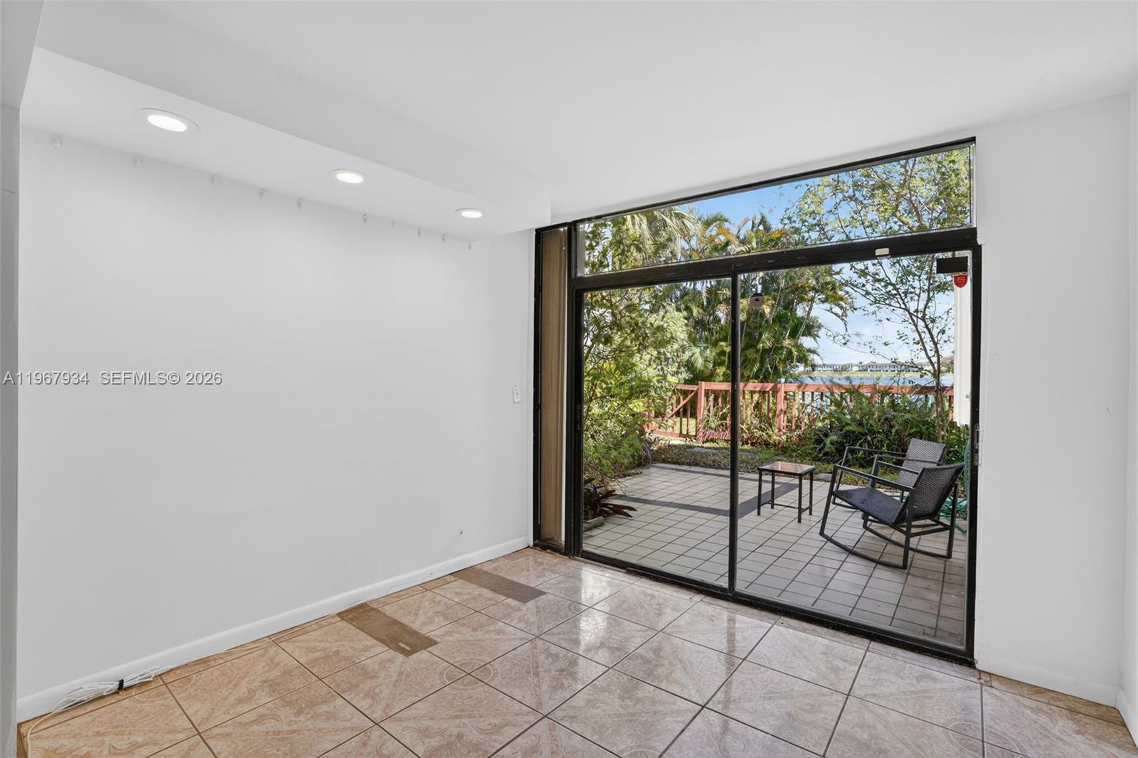 347 Ives Dairy Road, Unit E34704 Miami, FL 33179 - Photo 7 of 35