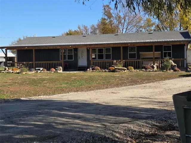 $365,000 | 606 Sherman Street, Uniontown, KS 66779