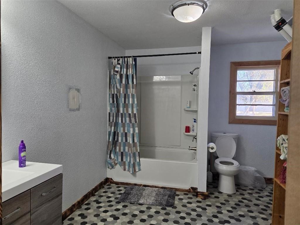 606 Sherman Street Uniontown, KS 66779 - Photo 33 of 44