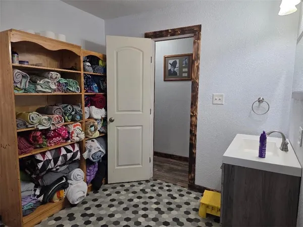 $365,000 | 606 Sherman Street, Uniontown, KS 66779