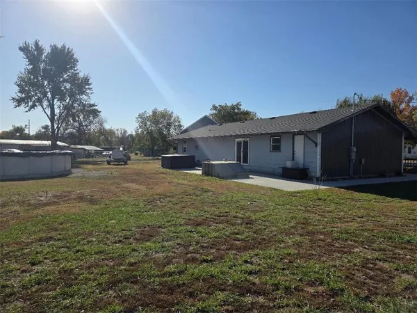 $365,000 | 606 Sherman Street, Uniontown, KS 66779