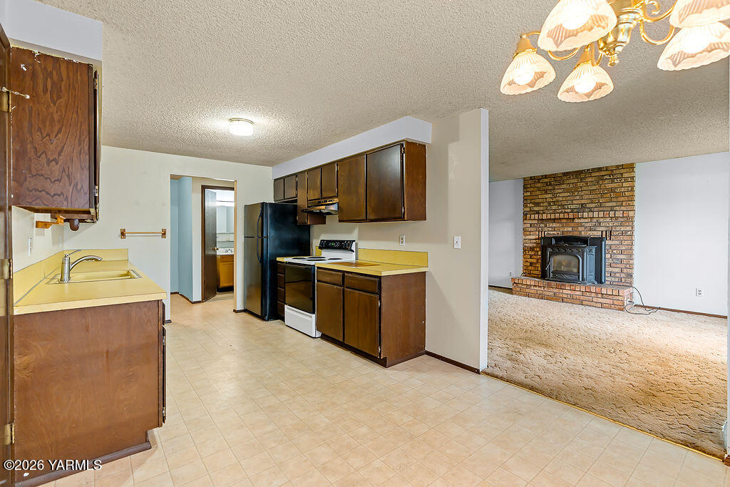 140 Bertsch Circle Naches, WA 98937 - Photo 9 of 26 140BertschCir-9