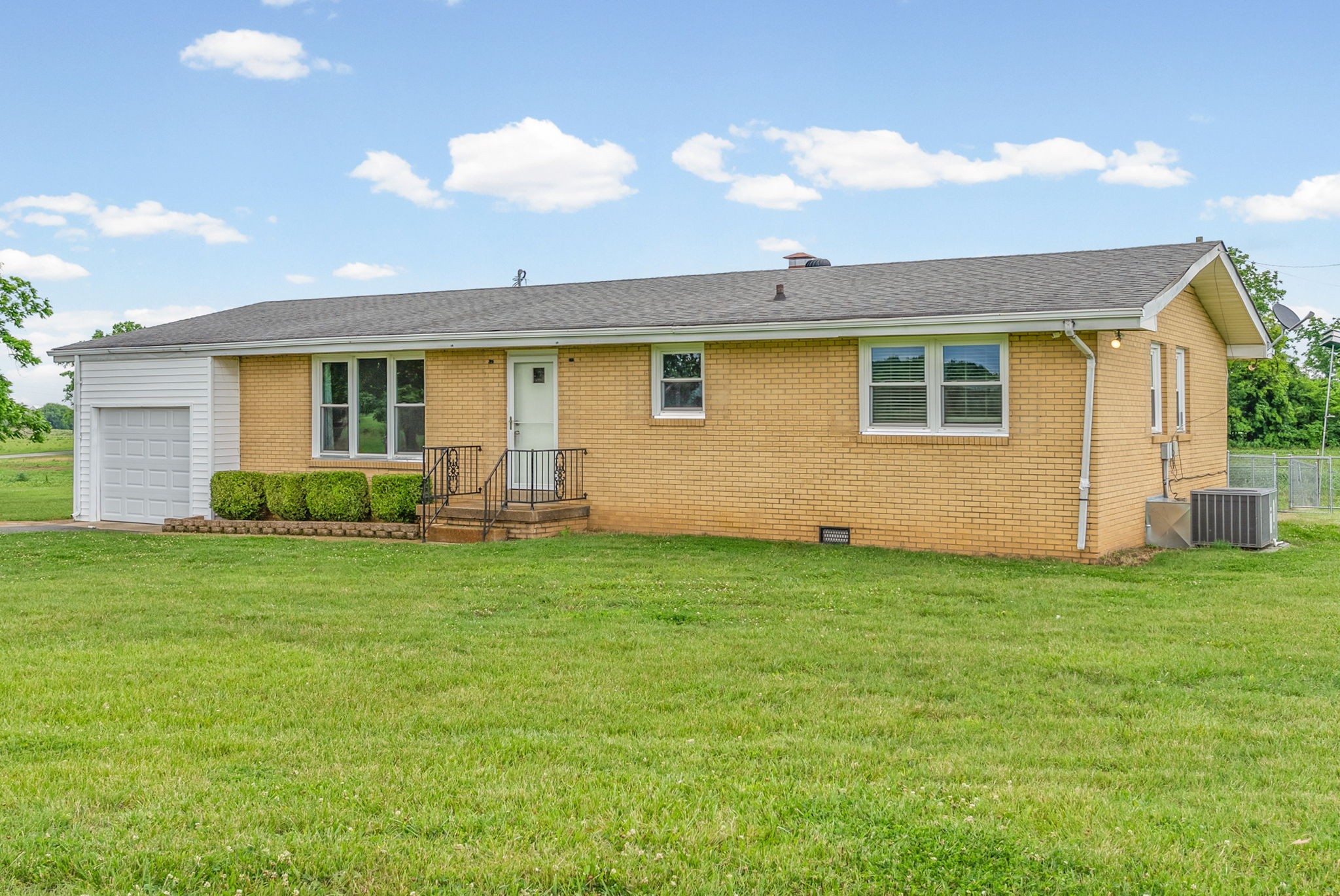 3561 Pickering Road Adams, TN 37010 - Photo 4 of 34