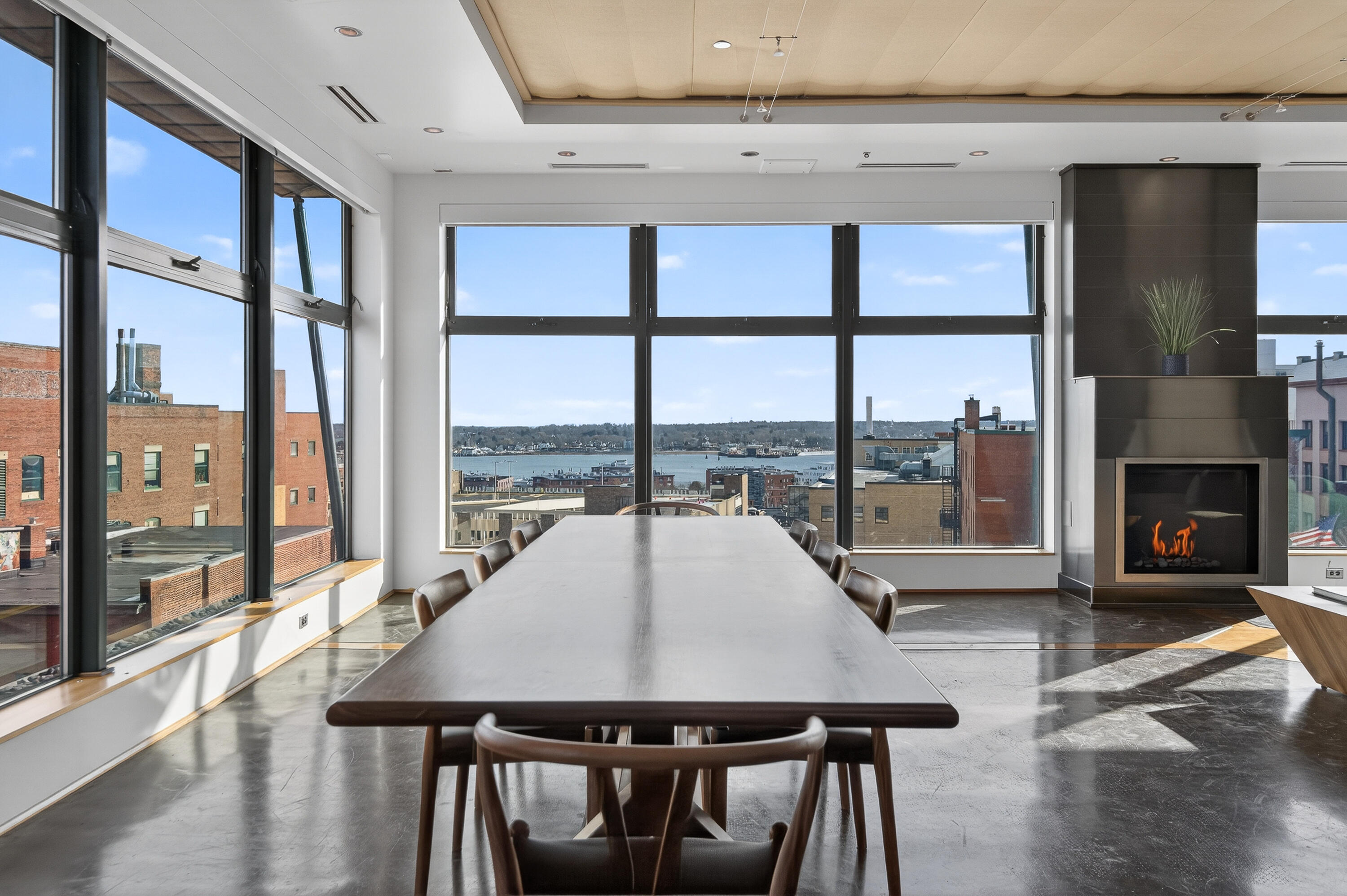 547 Congress Street, Unit 6 Portland, ME 04101 - Photo 6 of 40 2026.06.24 Penthouse Congress-6