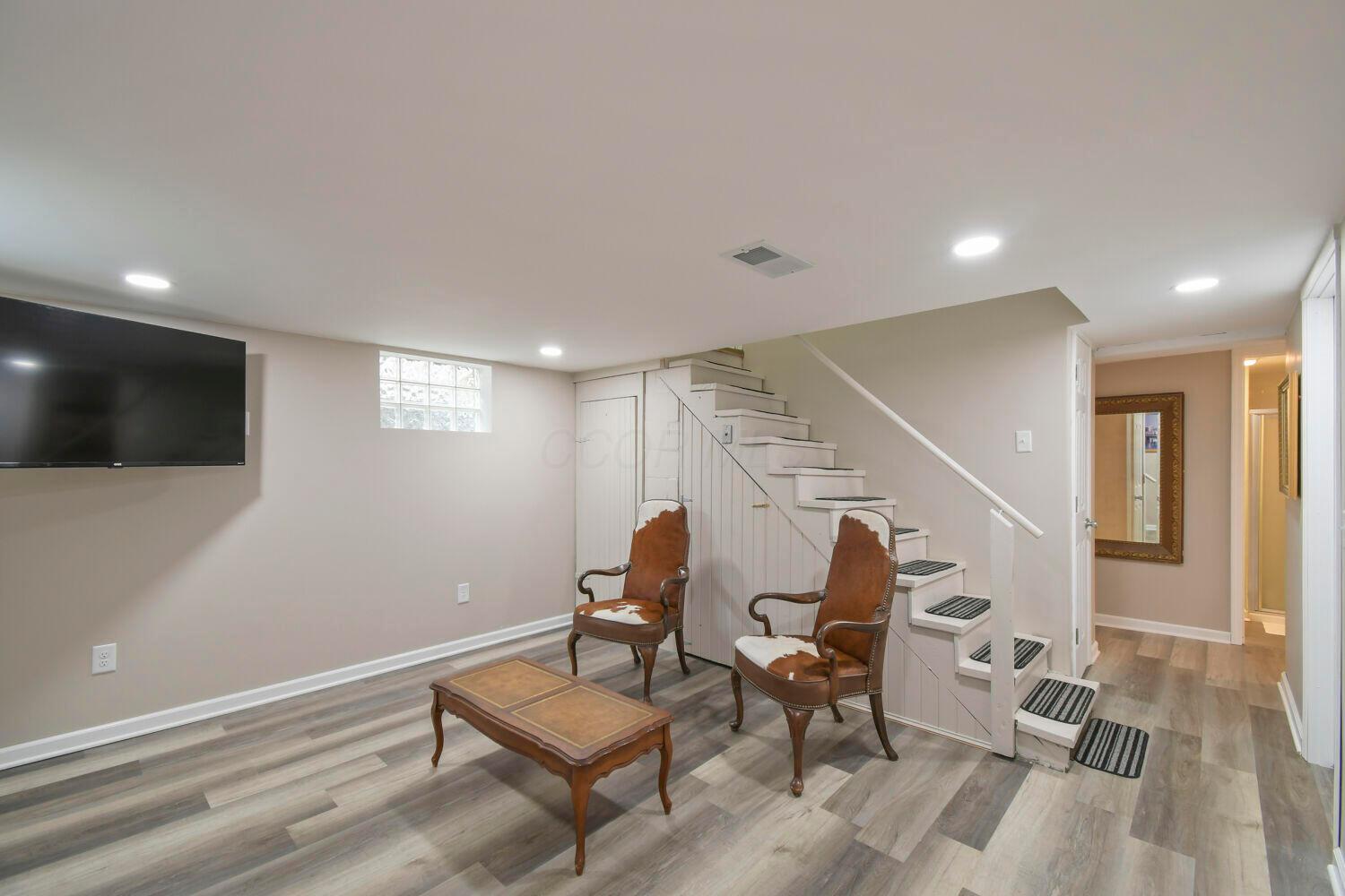 2732 Minerva Lake Road Columbus, OH 43231 - Photo 20 of 29 LOWER LEVEL REC ROOM