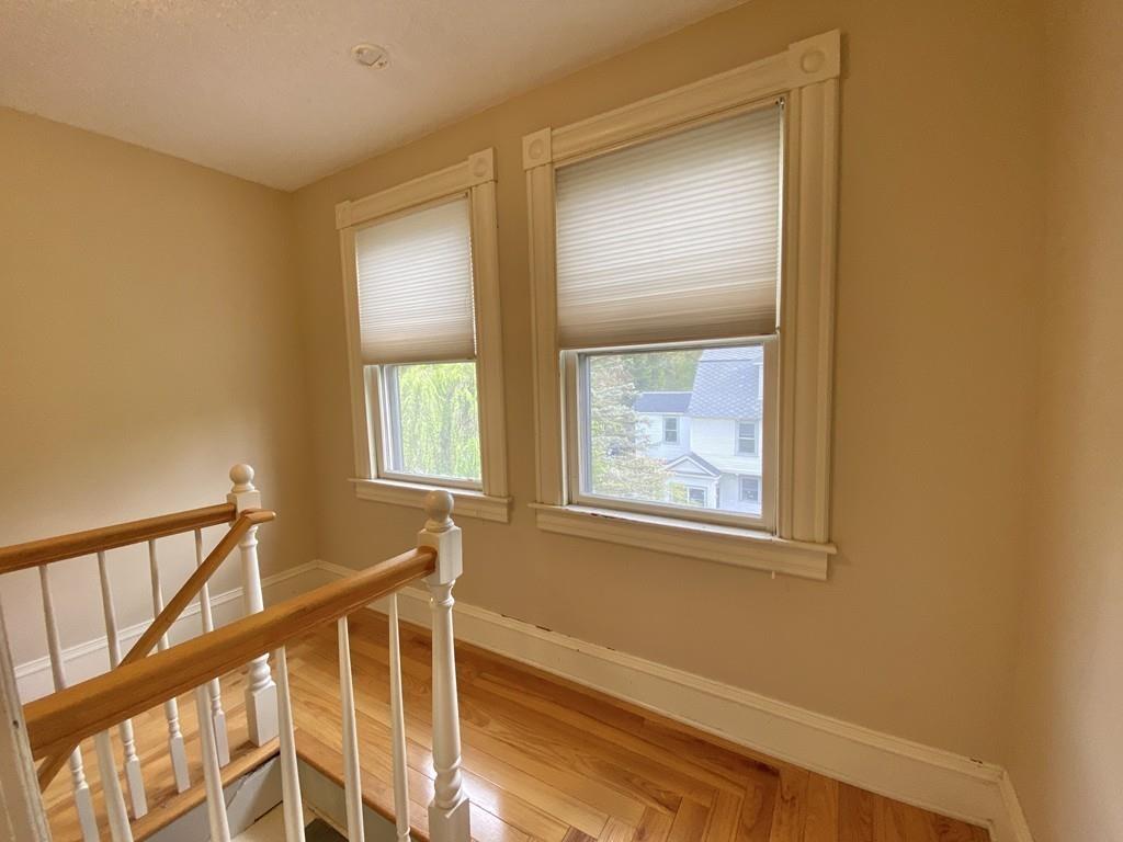 35 Washington Road Springfield, MA 01108 - Photo 29 of 42 a view of an entryway with wooden floor