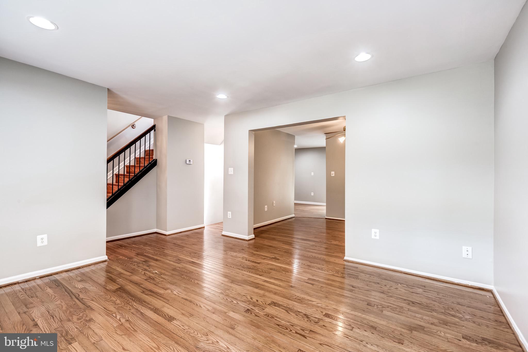 8808 Ridge Hollow Court Springfield, VA 22152 - Photo 4 of 30 Gallery Image 4