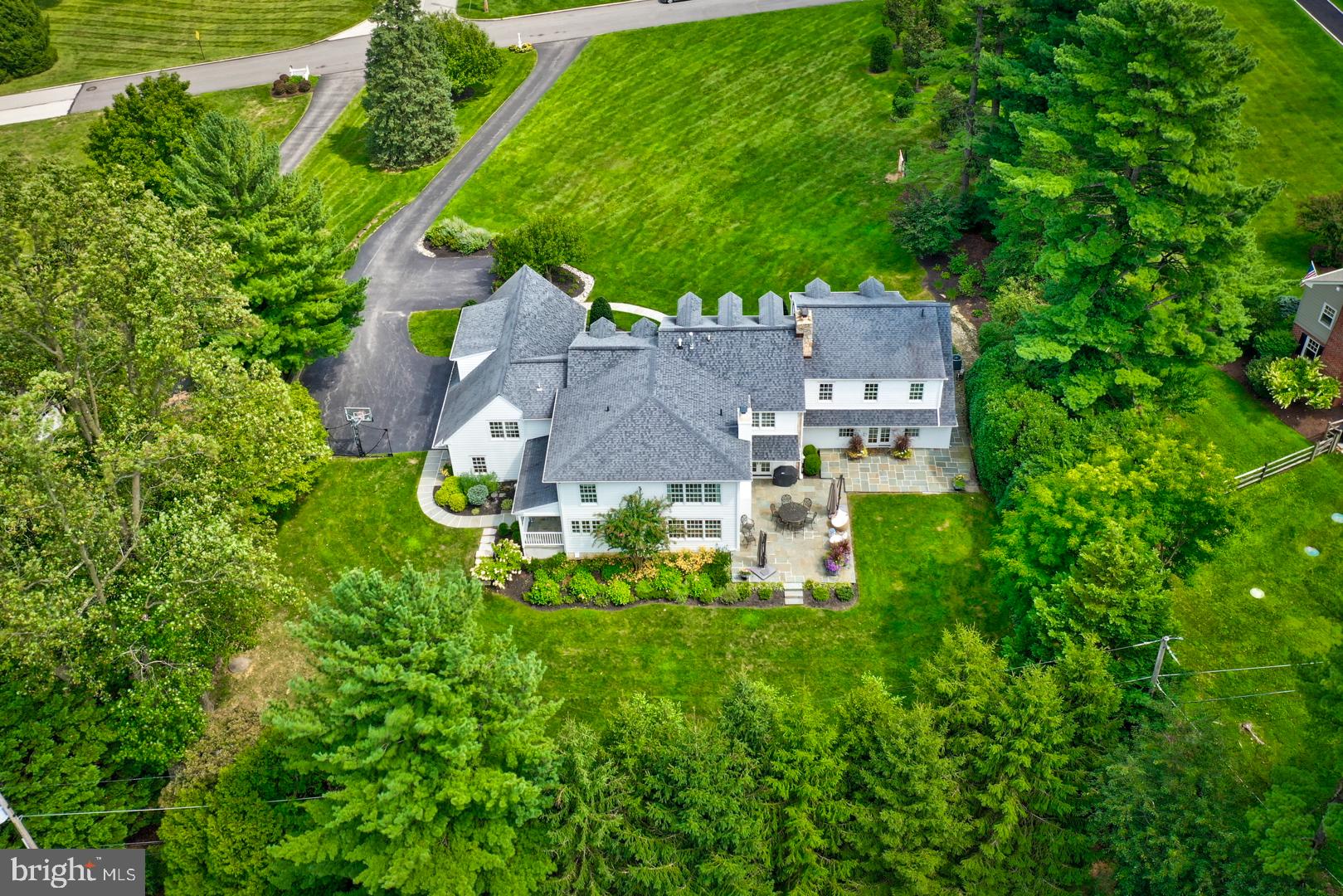 314 Bair Road Berwyn, PA 19312 - Photo 4 of 64 Gallery Image 4