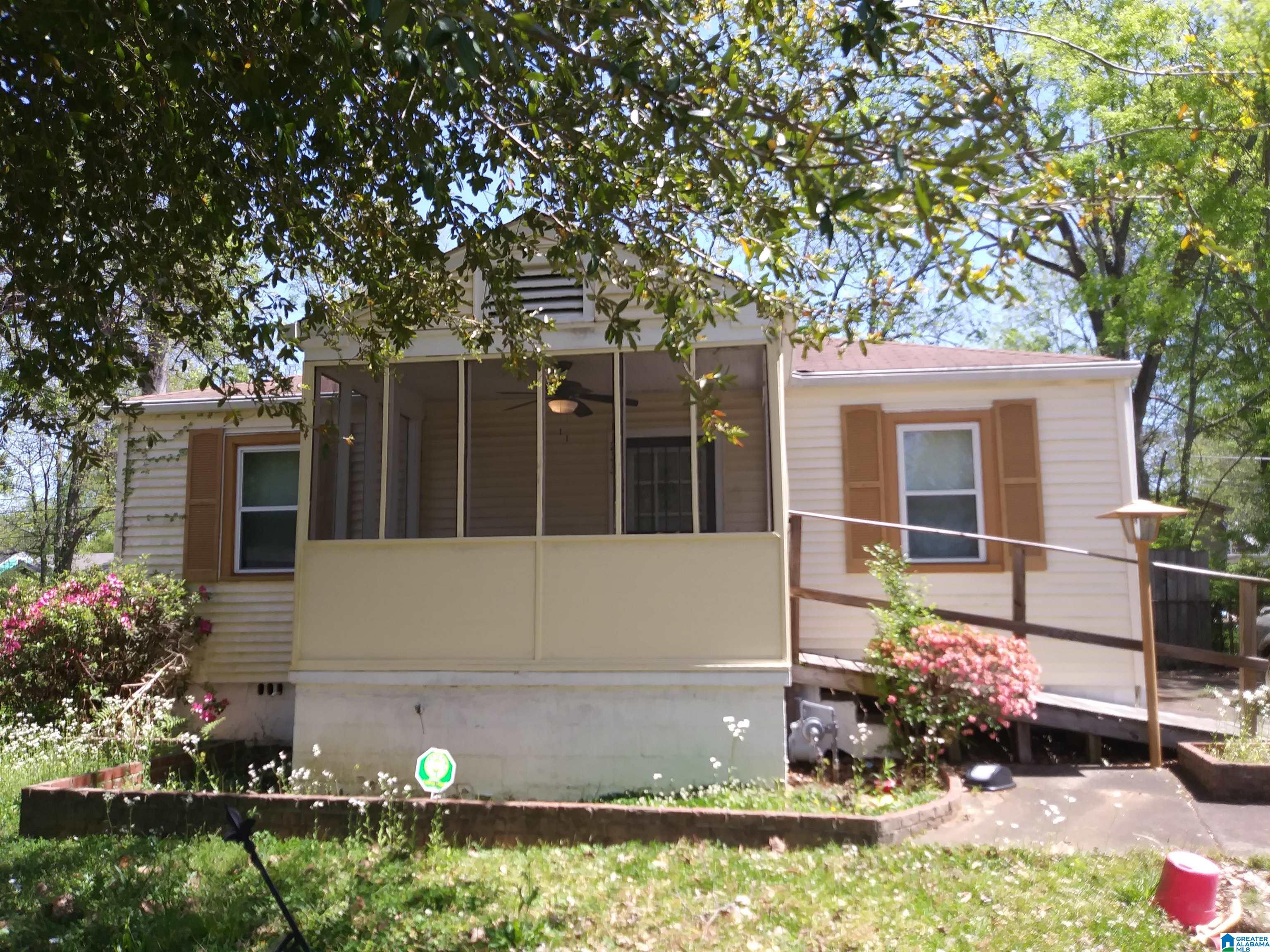 233 20th Street Southwest Birmingham, AL 35211 - Photo 2 of 3