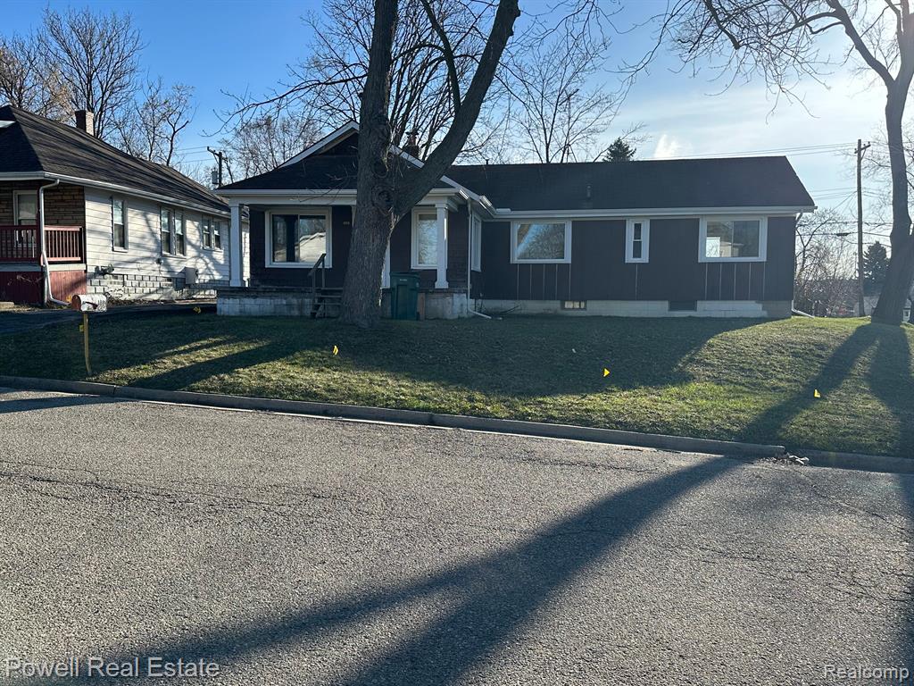400 Broadway Street Pontiac, MI 48342 - Photo 1 of 24