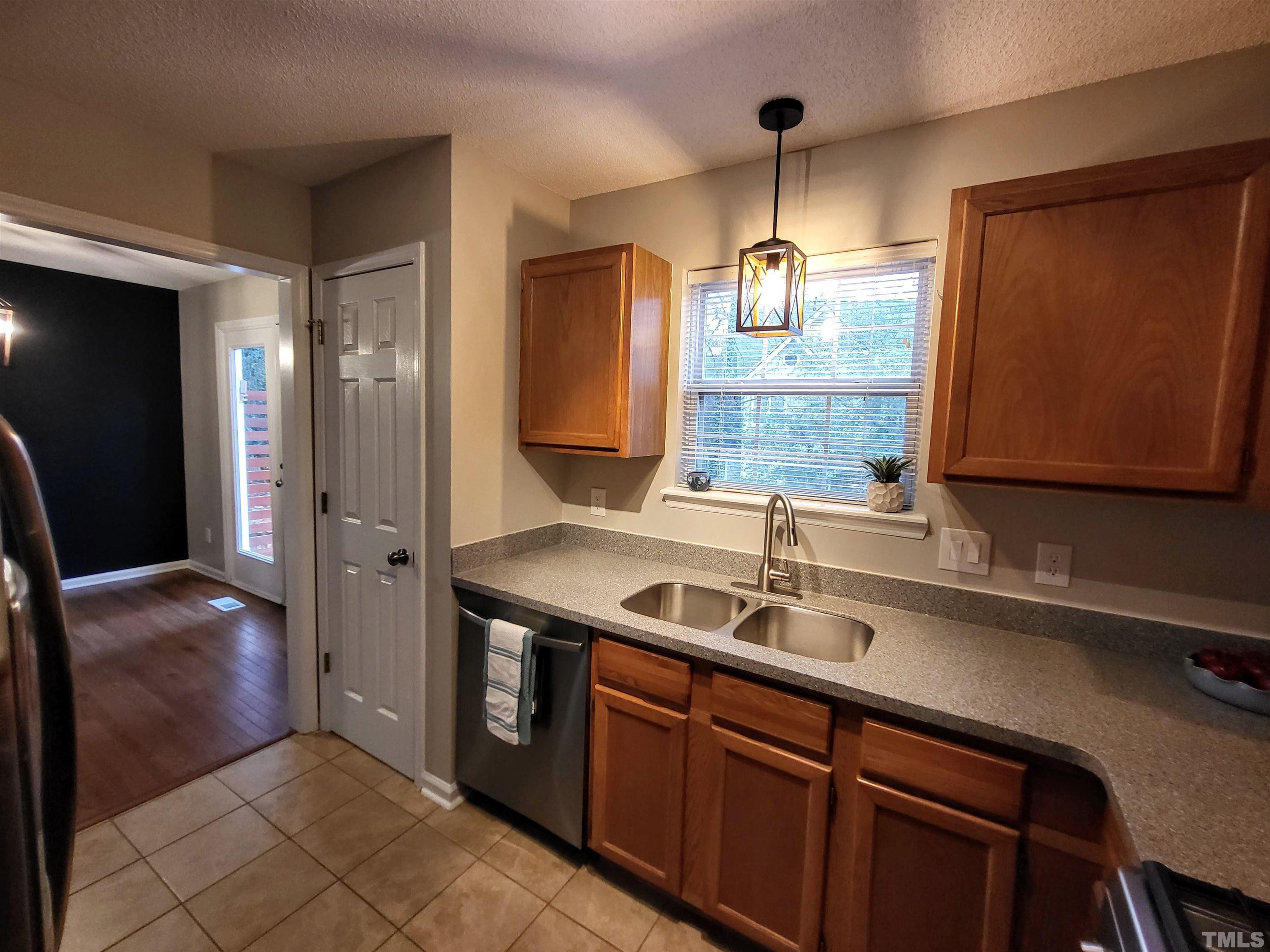 1108 Stoneferry Lane Raleigh, NC 27606 - Photo 12 of 28 Gallery Image 12