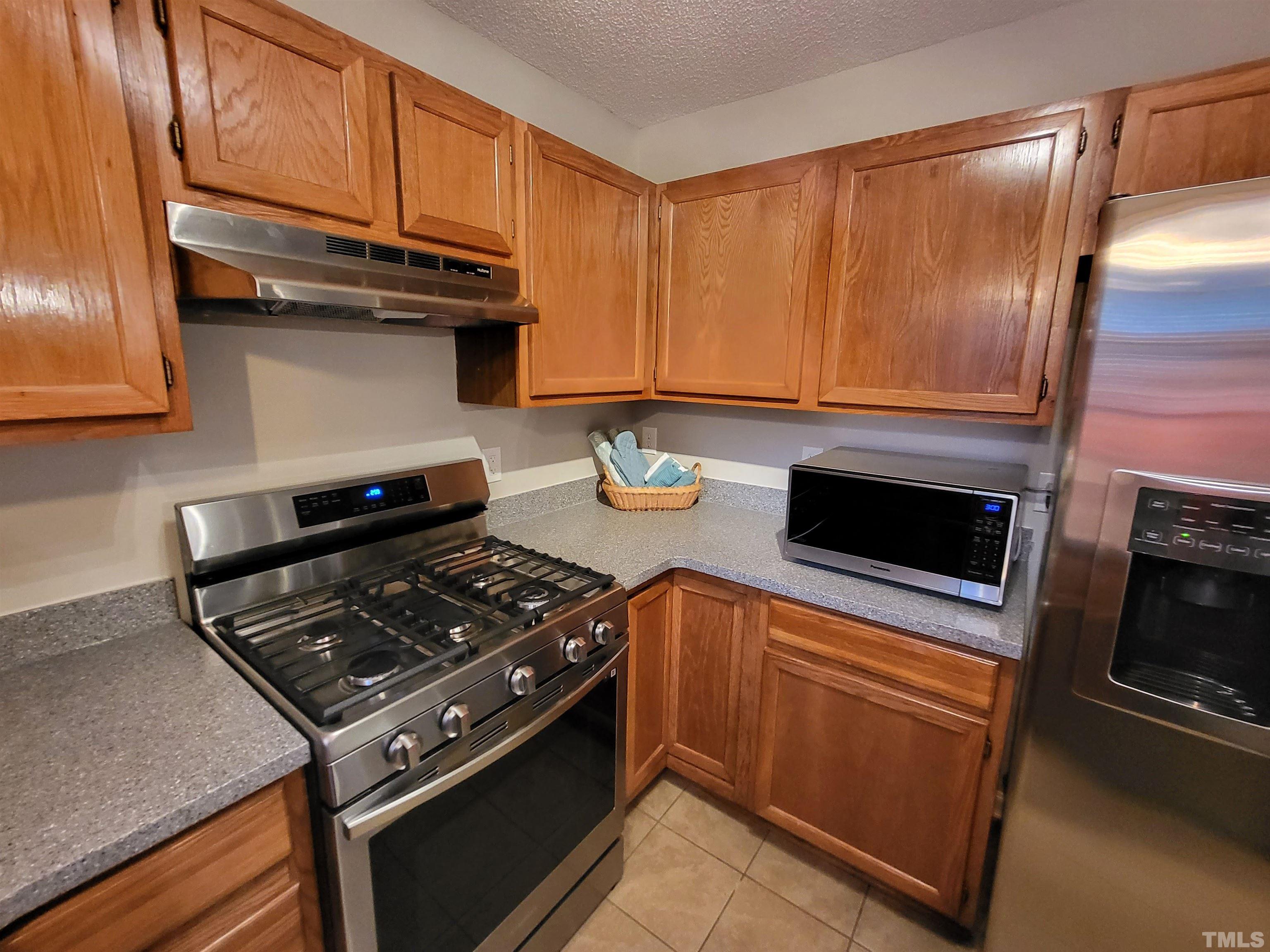 1108 Stoneferry Lane Raleigh, NC 27606 - Photo 10 of 28 Gallery Image 10
