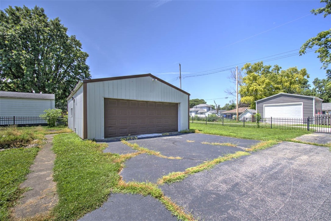 309 North Walnut Street Assumption, IL 62510 - Photo 32 of 35