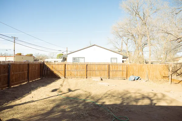 $100,000 | 921 West 11th Street, Littlefield, TX 79339