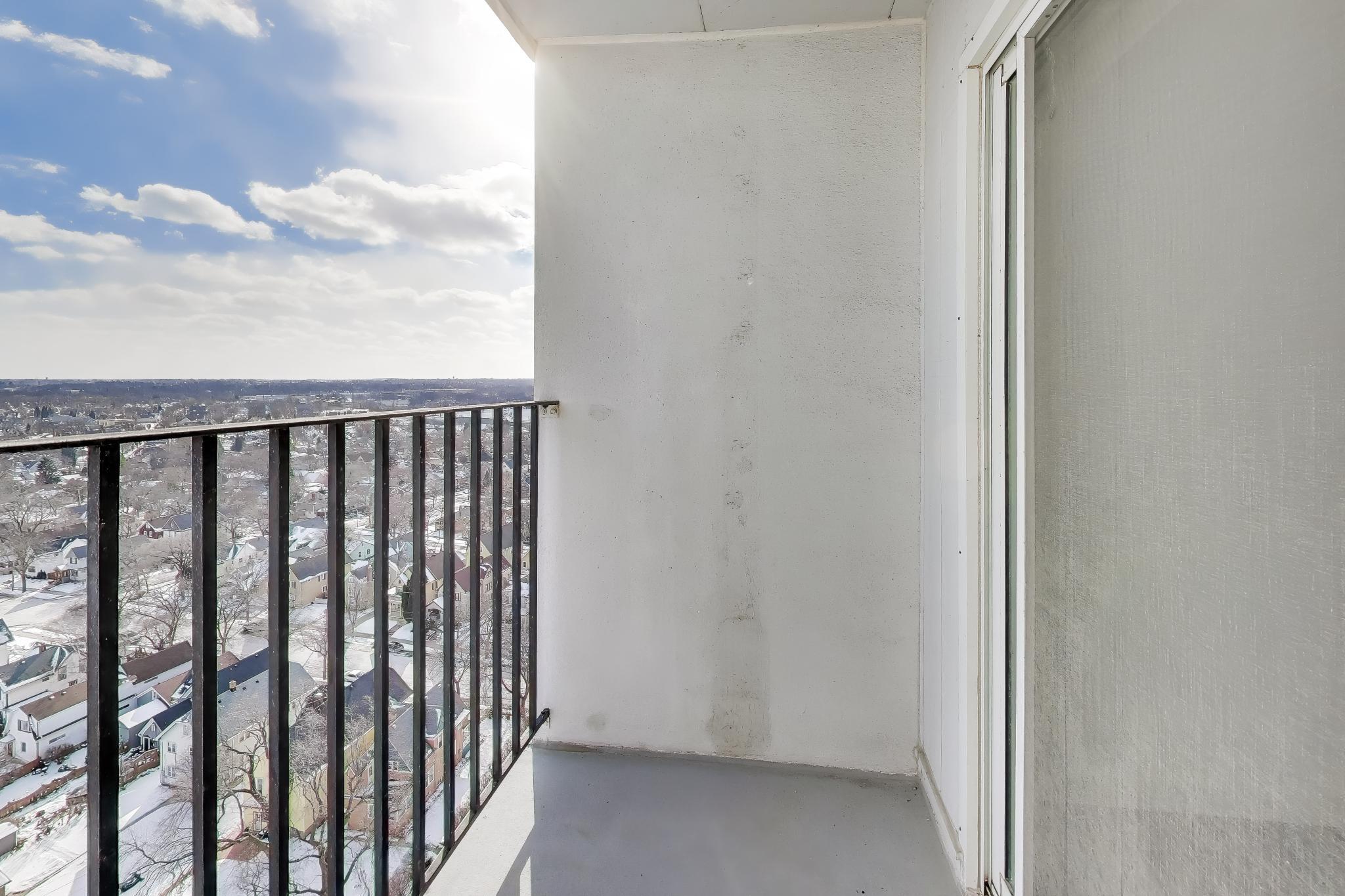 2525 South Shore Drive, Unit 20D Milwaukee, WI 53207 - Photo 22 of 39 Balcony