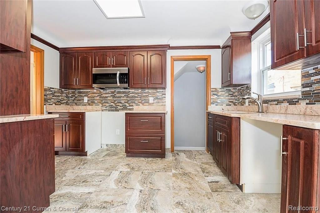 7610 Miller Road Dearborn, MI 48126 - Photo 10 of 28