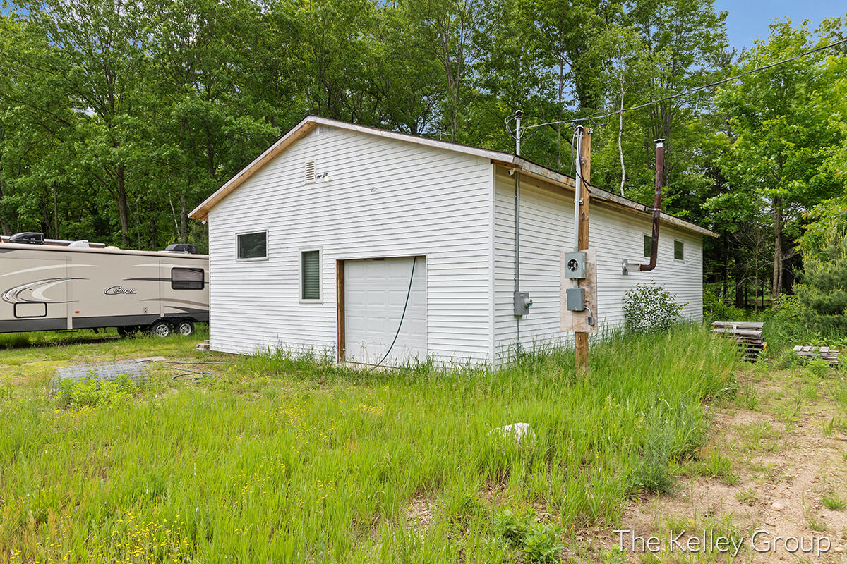 17645 Old Logging Trail Road Hersey, MI 49639 - Photo 3 of 39 IMG_1001