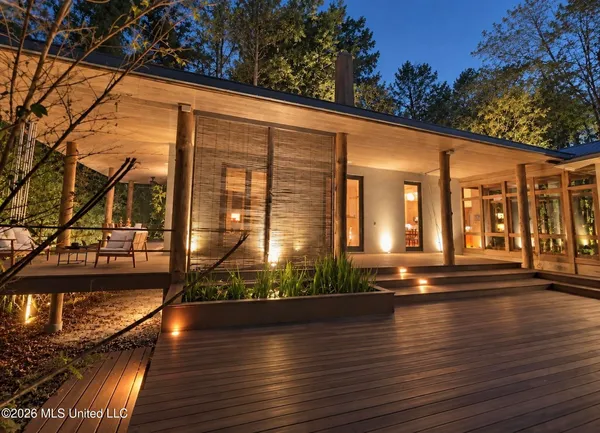$1,100,000 | 32 Francis Burge Road, Carriere, MS 39426