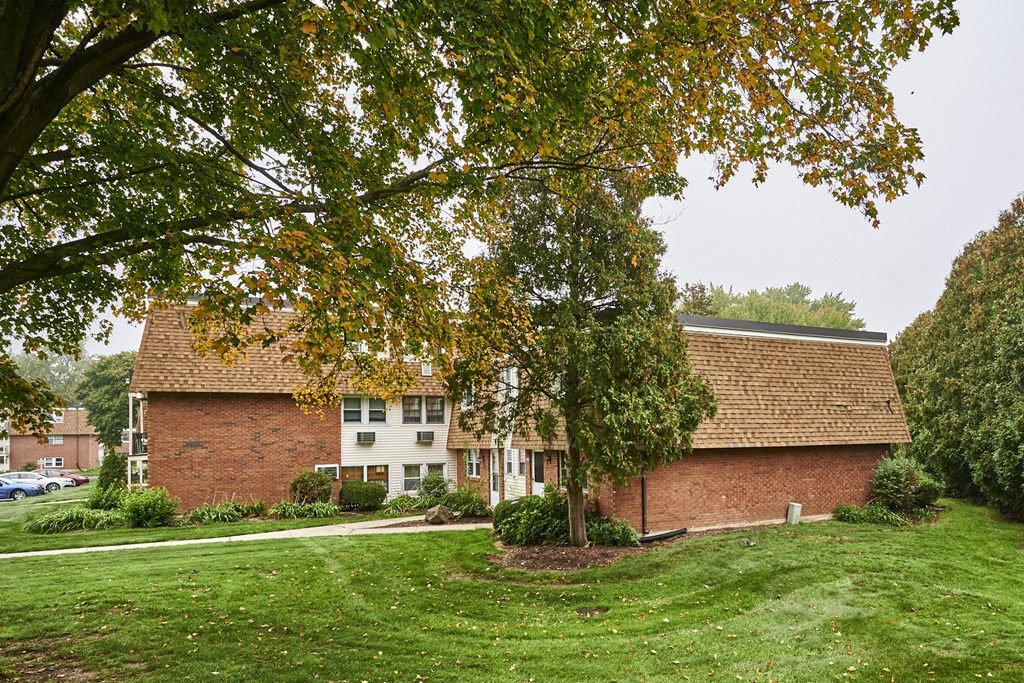 80 Damon Road, Unit 8101 Northampton, MA 01060 - Photo 20 of 26 Gallery Image 20