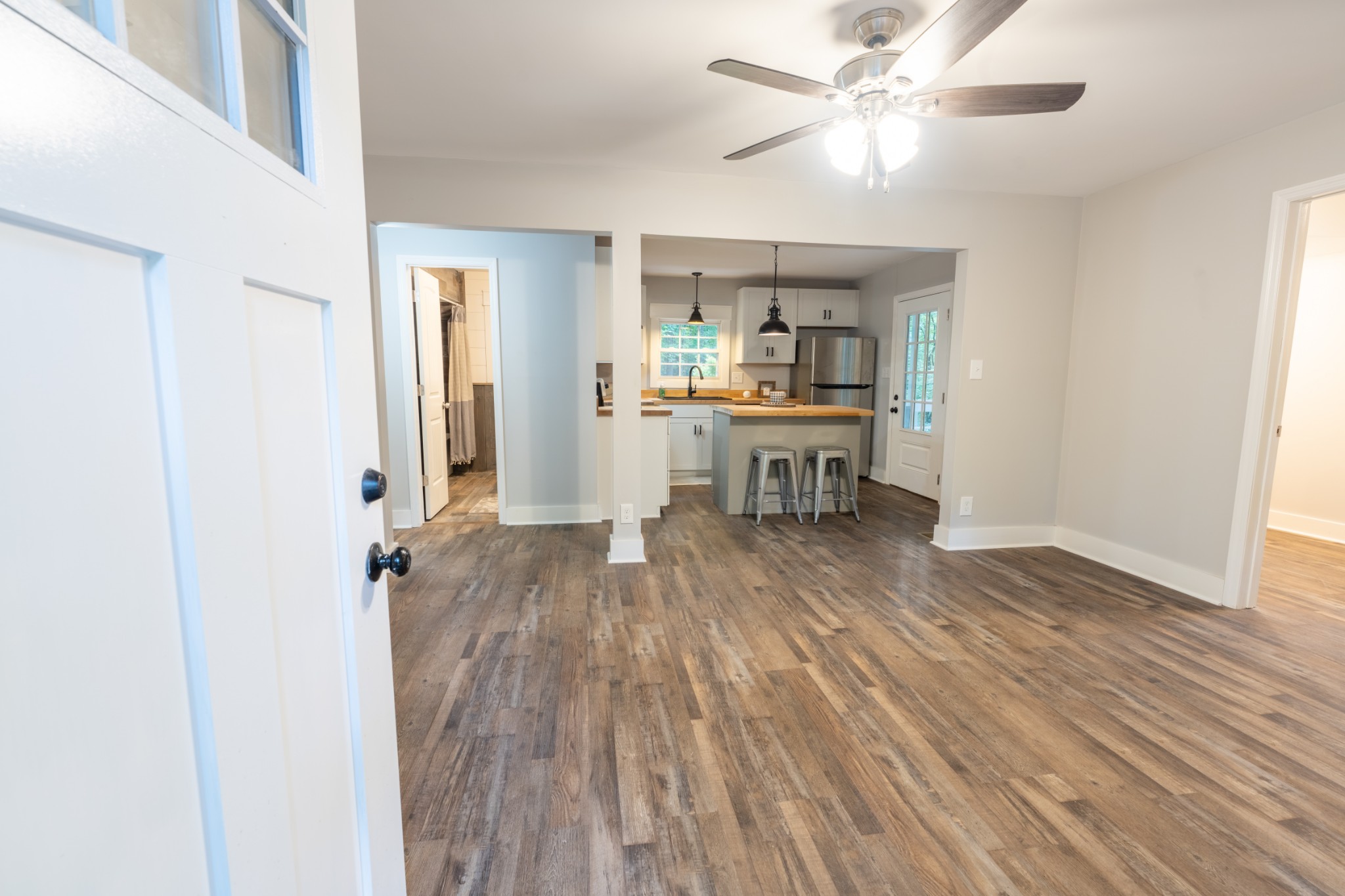 121 Smith Road Winchester, TN 37398 - Photo 16 of 31 a view of a workspace and wooden floor in a room