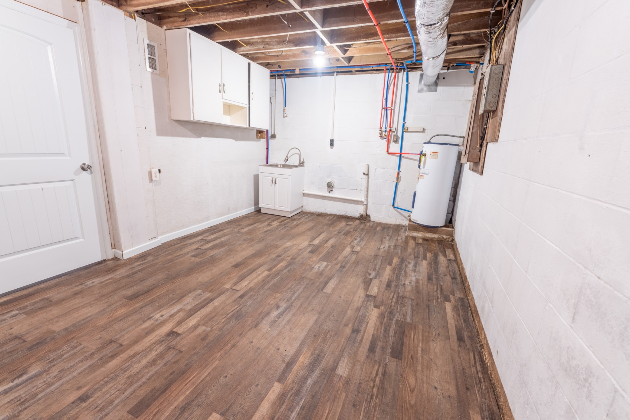 121 Smith Road Winchester, TN 37398 - Photo 30 of 31 a view of empty room with wooden floor