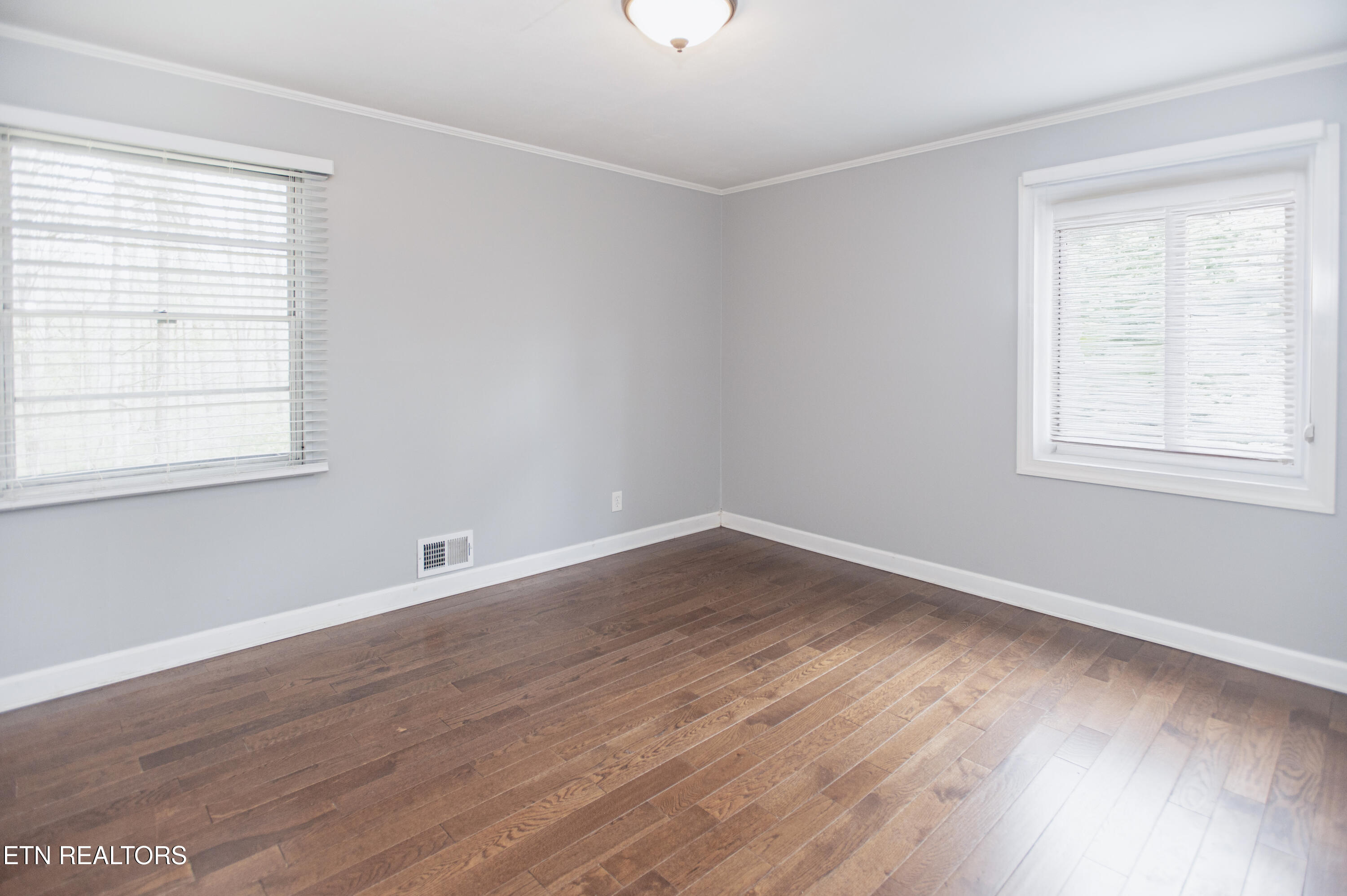 112 Andover Circle Oak Ridge, TN 37830 - Photo 12 of 18 Bedroom 2
