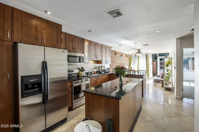 $315,000 | 3002 North 32nd Street, Unit 17, Phoenix, AZ 85018