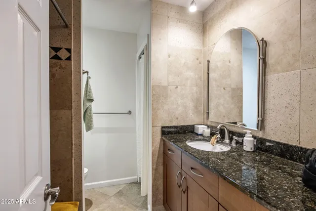 $315,000 | 3002 North 32nd Street, Unit 17, Phoenix, AZ 85018