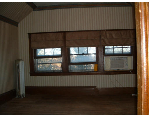 4 Victoria Avenue Worcester, MA 01607 - Photo 15 of 15 Gallery Image 15