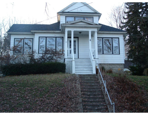 4 Victoria Avenue Worcester, MA 01607 - Photo 3 of 15 Gallery Image 3