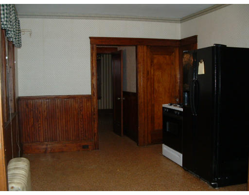 4 Victoria Avenue Worcester, MA 01607 - Photo 7 of 15 Gallery Image 7