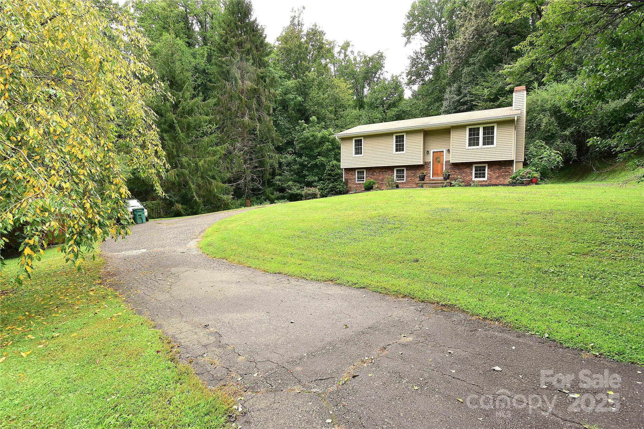 76 Melton Road Candler, NC 28715 - Photo 27 of 34 Gallery Image 27