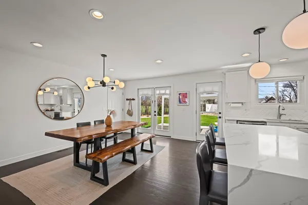 $625,000 | 671 Hazel Court, Roselle, IL 60172