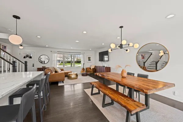 $625,000 | 671 Hazel Court, Roselle, IL 60172