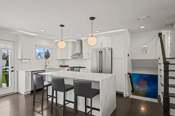 $625,000 | 671 Hazel Court, Roselle, IL 60172