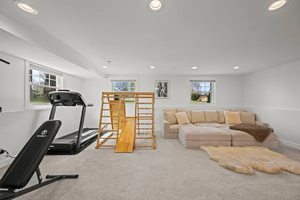 $625,000 | 671 Hazel Court, Roselle, IL 60172