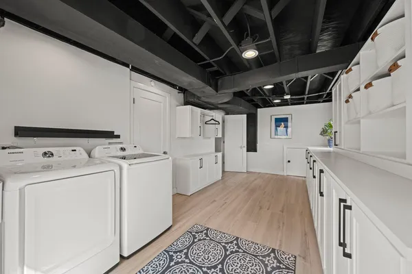 $625,000 | 671 Hazel Court, Roselle, IL 60172