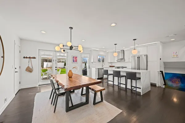 $625,000 | 671 Hazel Court, Roselle, IL 60172