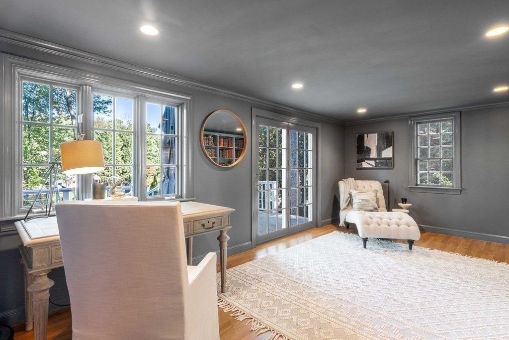 91 Old Colony Road Wellesley, MA 02481 - Photo 12 of 35