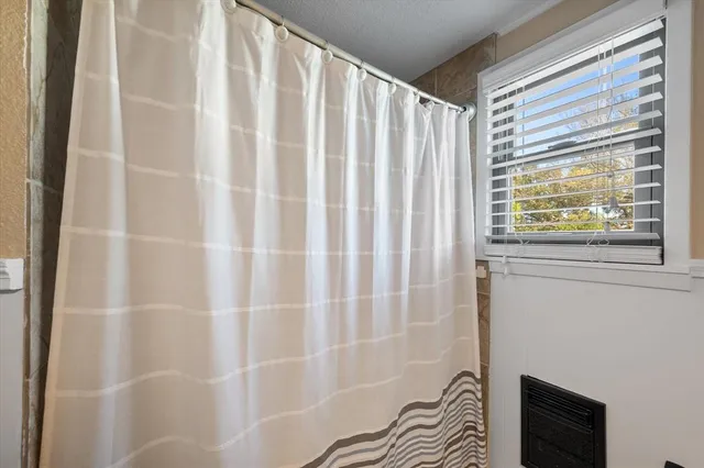 $395,000 | 3620 West State Highway 22, Corsicana, TX 75110