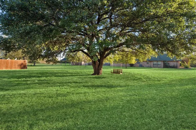 $395,000 | 3620 West State Highway 22, Corsicana, TX 75110