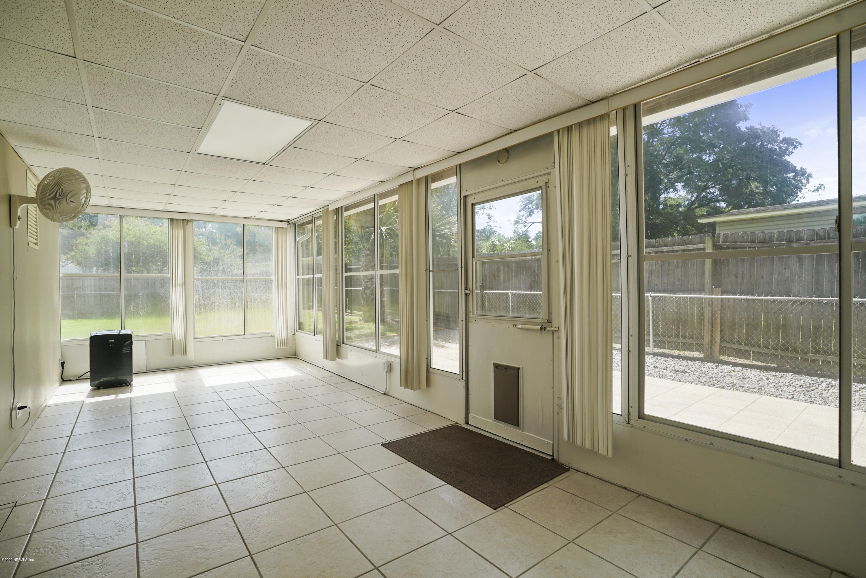 7421 Roslyn Road Jacksonville, FL 32244 - Photo 19 of 36 Sunroom