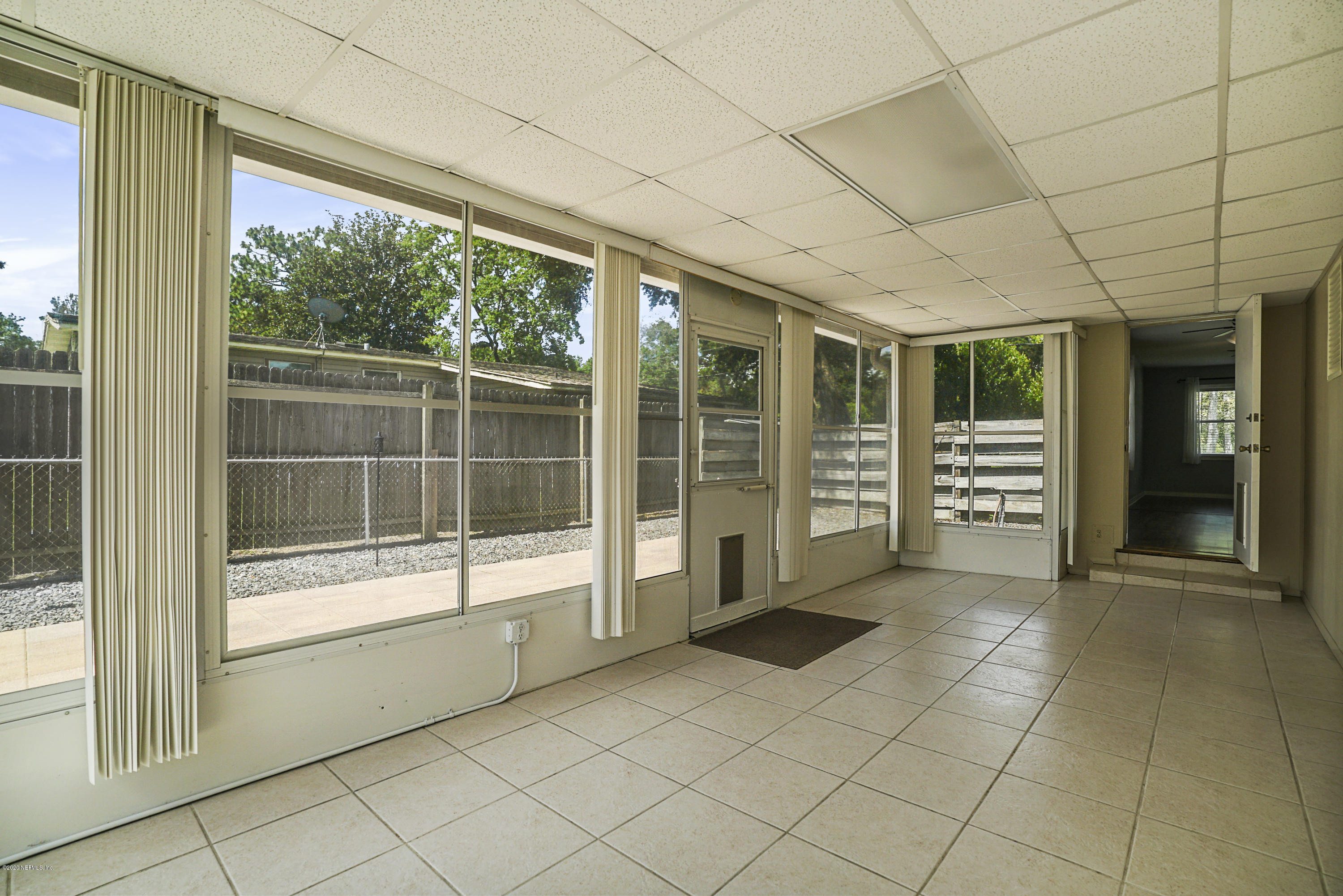 7421 Roslyn Road Jacksonville, FL 32244 - Photo 20 of 36 So much space